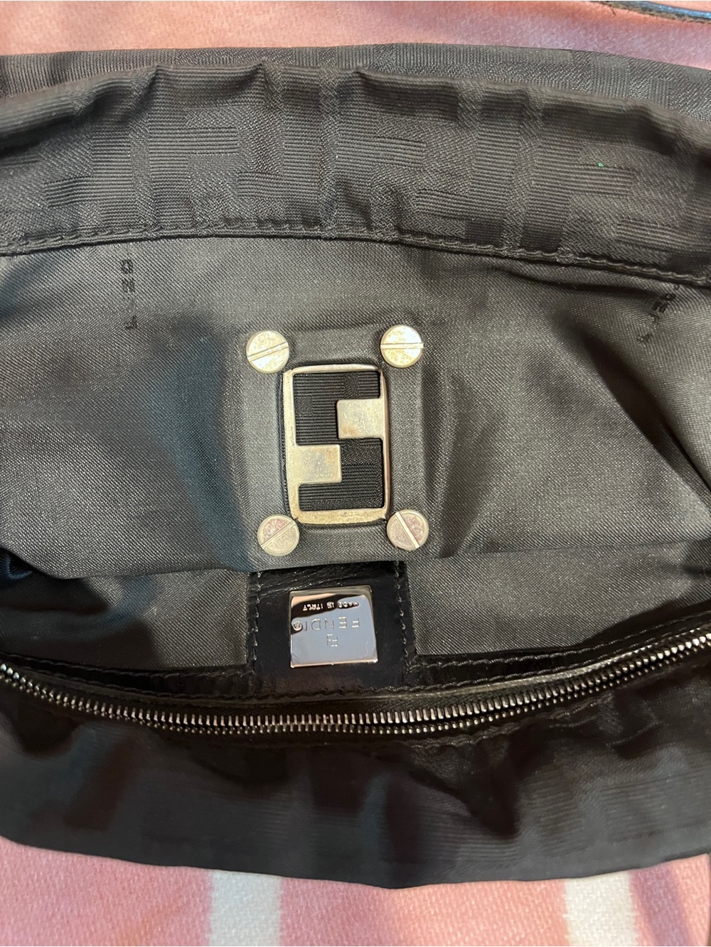 Fendi Black Jacquard FF Logo/silver Authentic! Well loved. Offers welcome! - Picture 10 of 11